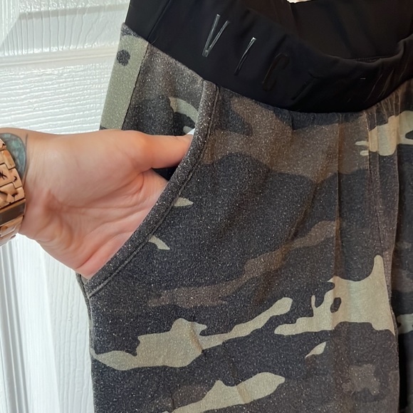 VS Sport camo joggers - Picture 5 of 6
